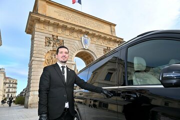 Transport de mariage à Montpellier : Votre Chauffeur ABC, conducteur éco-responsable, primé au niveau national
